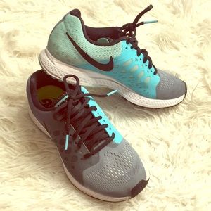 Nike gym shoes